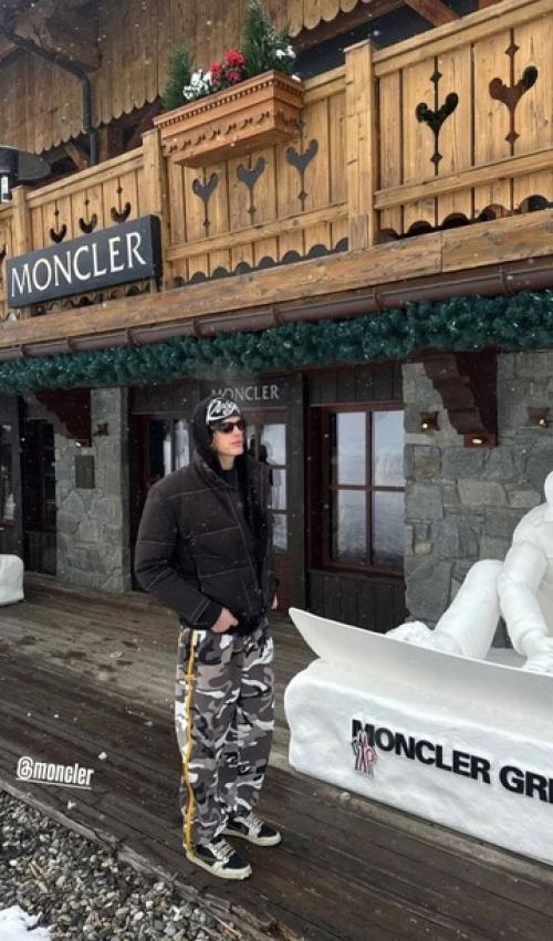 Елена перминова показала романтику с молодым манекенщиком. 03