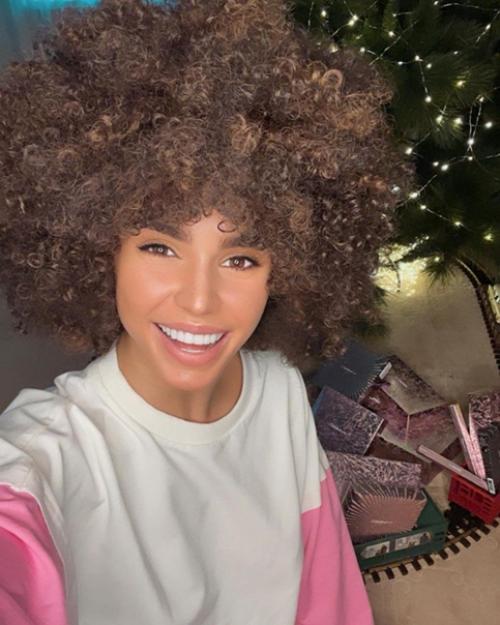 Зиверт постоянно с прической экспериментирует. 01