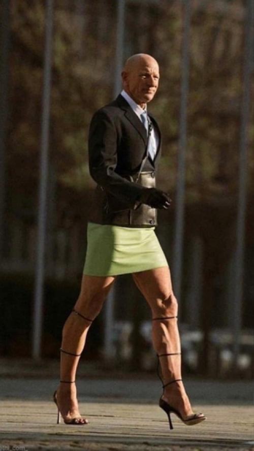 Я не гей, но Люблю Юбки и Каблуки: 61-летний американец прославился благодаря совей любви к юбкам и каблукам. 01