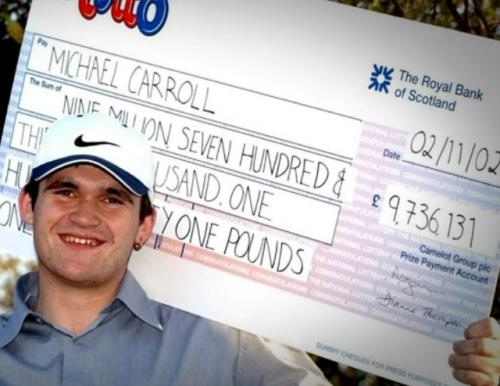 Планируют снять сериал, основанный на реальных событиях, о жизни американца Майкла Кэрролла. 04