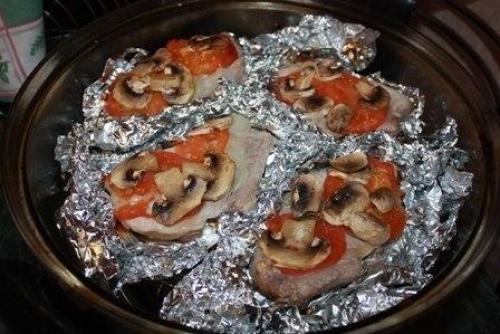 Мясо в фольге с грибами и помидорами. 03 Мясо в фольге с грибами и помидорами. 03