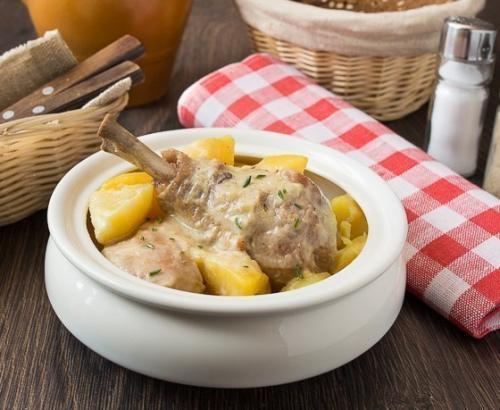 Рагу из курицы в СМЕТАНЕ. Рагу из курицы в СМЕТАНЕ.