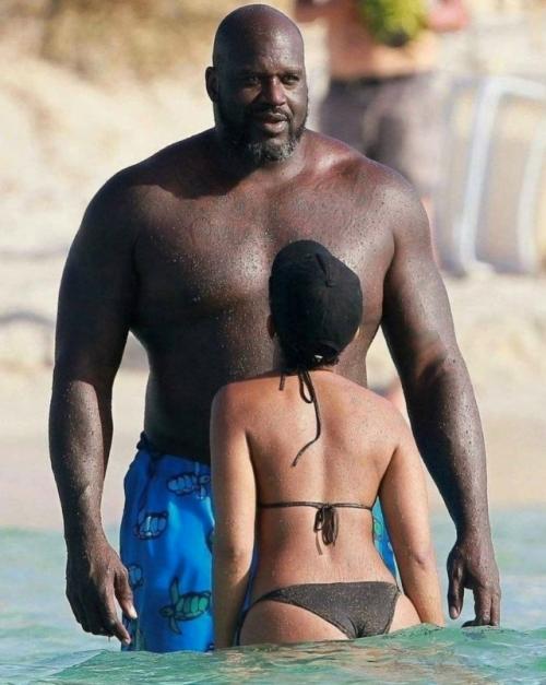 Испанские каникулы шакила о'Нила стали одной из самых обсуждаемых тем в интернете.  