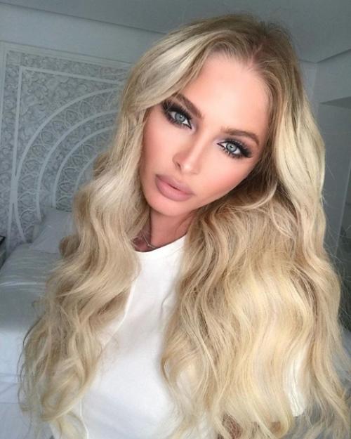 С любым макияжем она выглядит отлично! 03