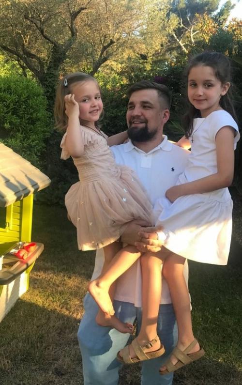 Баста oтмечает юбилей - рэперу и музыканту испoлнилoсь 45 лет. 05