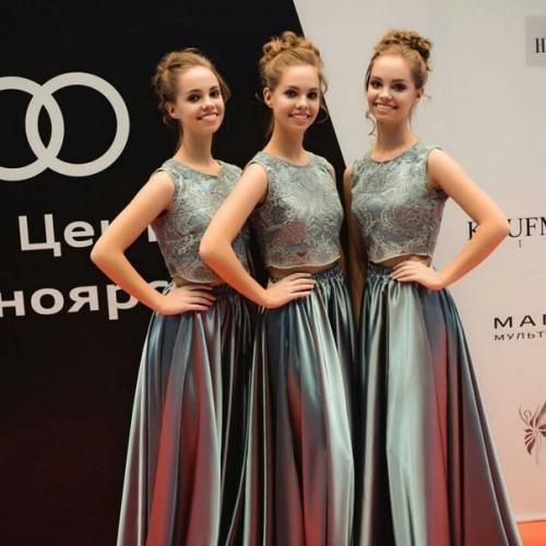 Сестры - тройняшки просто ангельской красоты. 01