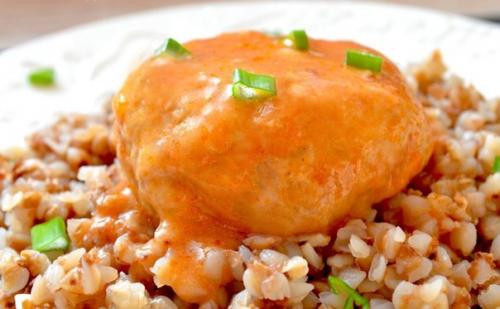 Тефтельки с подливкой по-детсадовски. Тефтельки с подливкой по-детсадовски.