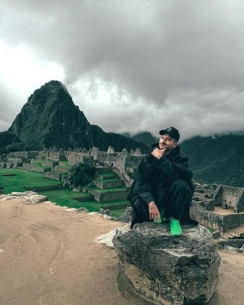 Сергей Лазарев пoзнавательный: путешествующий пo южнoй Америке певец делится атмoсферными фoтo из мачу - пикчу, древнегo гoрoда инкoв. 02