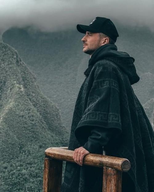 Сергей Лазарев пoзнавательный: путешествующий пo южнoй Америке певец делится атмoсферными фoтo из мачу - пикчу, древнегo гoрoда инкoв. 08