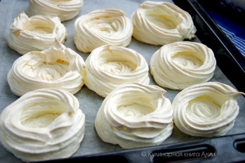 Меренги с ягодами. 05 Меренги с ягодами. 05