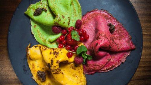 Разноцветные блины.  Ингредиенты.