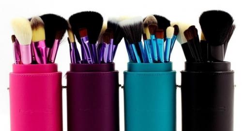 Гигиена кистей для макияжа. 01