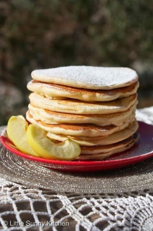 Яблочные оладьи с корицей. Яблочные оладьи с корицей.