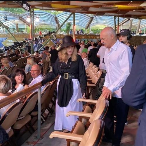 Не чересчур короткие шортики? 02