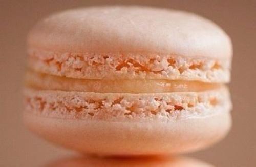 Макаруны.  Макаруны или макаронс - изумительно вкусные маленькие французские пирожные и высший пилотаж кондитерского мастерства. Макаруны.  Макаруны или макаронс - изумительно вкусные маленькие французские пирожные и высший пилотаж кондитерского мастерства.