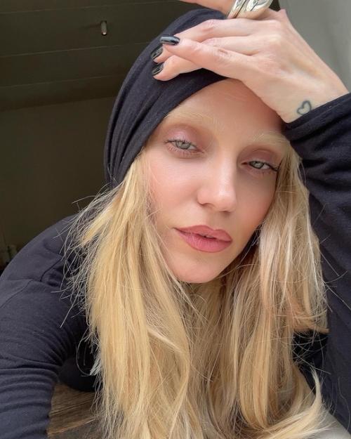 Глюкоза поделилась, как однажды выступала в состоянии, когда не могла себя контролировать. 01