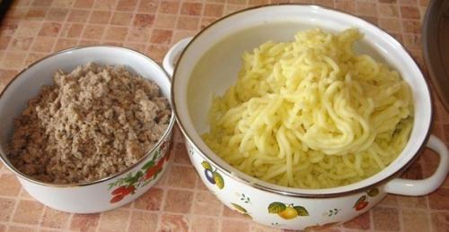 Картофельные зразы.  Ингредиенты: 02 Картофельные зразы.  Ингредиенты: 02