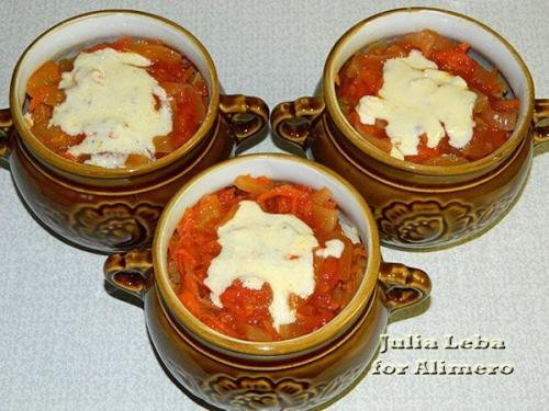 Маринованная куриная грудка в горшочках. Маринованная куриная грудка в горшочках.