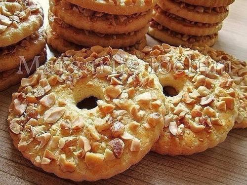 Песочные кольца с орехами.

