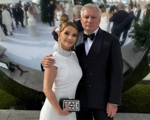 Ольгa Оpлoвa пpизнaлacь, чтo муж pугaeт ee кaждый дeнь. 02