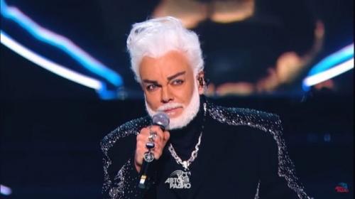 Папа, а правда, что тебя тетя потрогала за попу, а она оказалась искусственной? 01