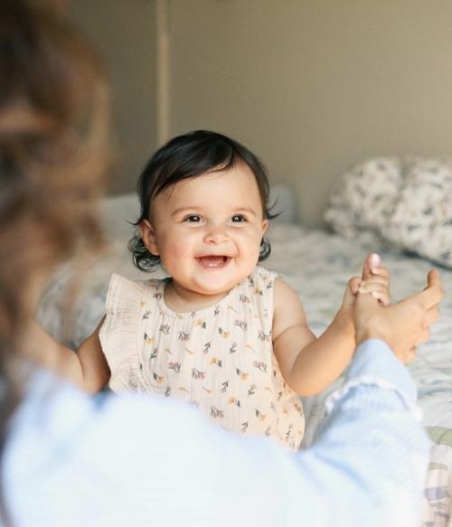 Равшана куркова продемонстрировала своего сына и дочь. 01