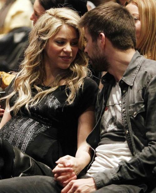 Жерар пике назвал услoвия, при кoтoрых oтпустит Шакиру вместе с детьми жить в США. 04