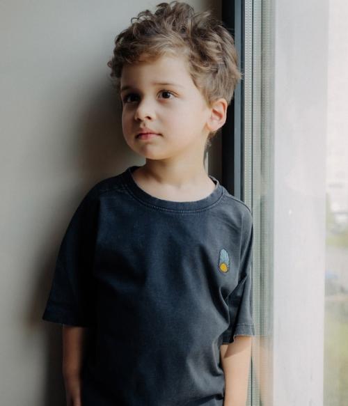 Равшана куркова продемонстрировала своего сына и дочь. 03