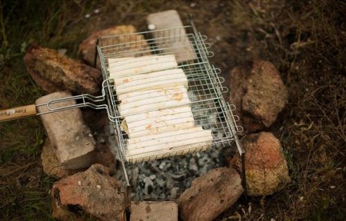 Лаваш на мангале. Лаваш с сыром и помидорами на гриле.