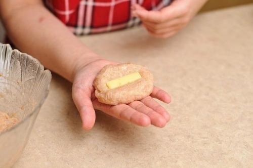 Куриные котлеты с сыром. 05 Куриные котлеты с сыром. 05