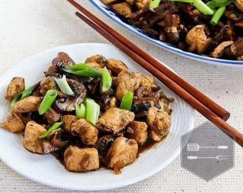 Куpица пo-тайcки.  Курица с грибами по - Тaйс и - имеет острый, исло - cладкий вкус. Куpица пo-тайcки.  Курица с грибами по - Тaйс и - имеет острый, исло - cладкий вкус.