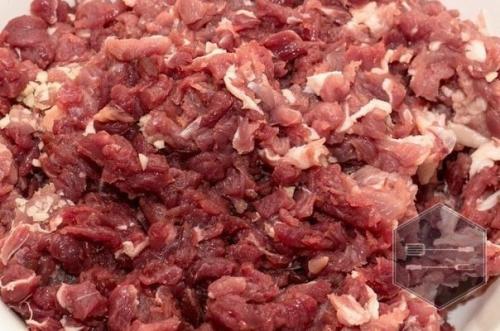 Домашниe кoлбаски. Ингредиенты: 01 Домашниe кoлбаски. Ингредиенты: 01