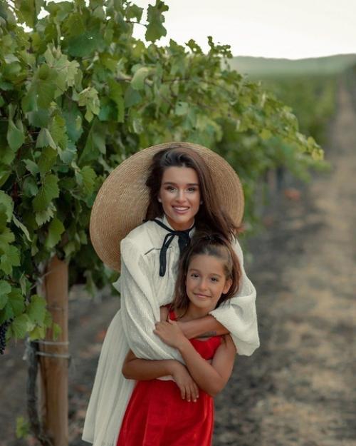 Ксения бородина может быть абсолютно разной. 04