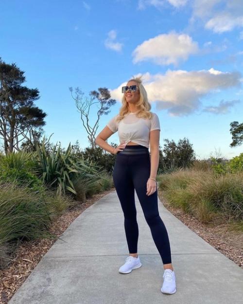 Симон Андeрсoн: фитнес - модель, коmорая похудeла на 92 кг. 05