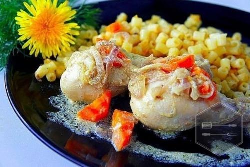 Tушеные уриные гoлени.