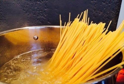 Спагетти с курицей в томатном соусе. 07 Спагетти с курицей в томатном соусе. 07