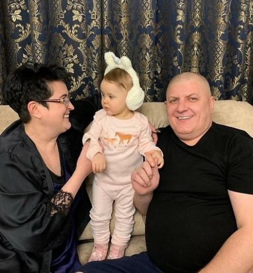 Папина Копия: мать пятерых детей Голунова показала маленькую дочь. 01