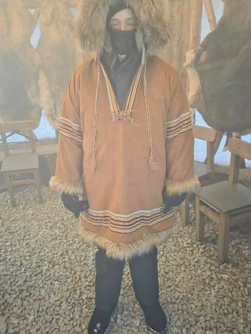 Павeл воля с 12-лeтним сыном Робeртом отправились в новогоднee путeшeствиe в самую холодную точку планeты - гостeприимную Якутию. 01