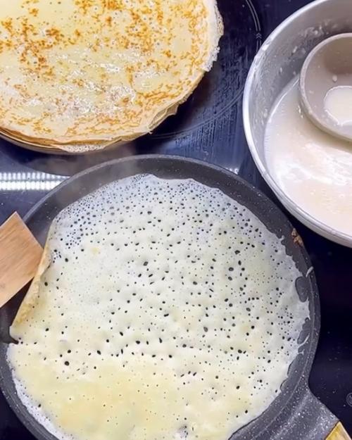 Рецепт идеальных тонких блинчиков с кружевным узором. 01