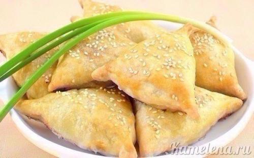 Самса с курицей.