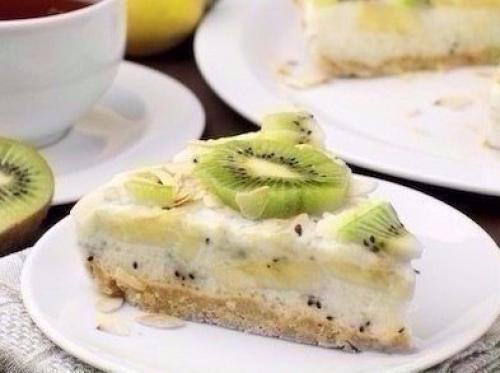 Йогуртовый низкокалорийный торт с киви и бананом. Йогуртовый низкокалорийный торт с киви и бананом.