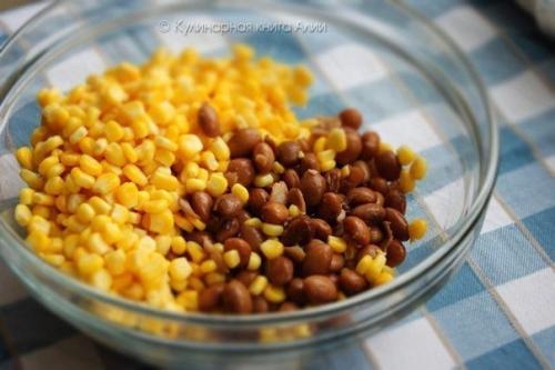 Салат с кукурузкой и курицей. 02 Салат с кукурузкой и курицей. 02