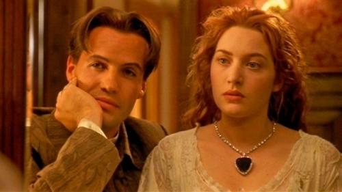 Когда пересматриваешь Титаник и вдруг ловишь себя на странной мысли. 01