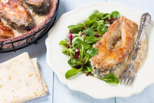 Карп в молочно - луковом соусе. 05 Карп в молочно - луковом соусе. 05