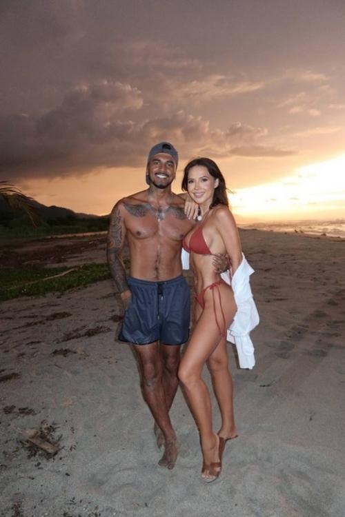 Женатого Natan'а застукали за поцелуями с лерчеком на шоу Звезды в Джунглях. 01