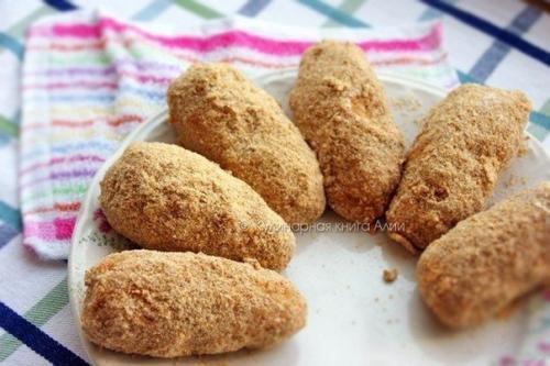 Котлеты по-киевски.  Ингредиенты: 03