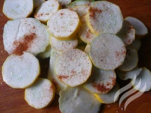 Кабачки в чесночном кляре. 03 Кабачки в чесночном кляре. 03