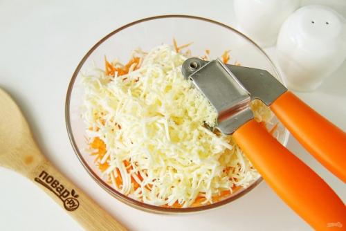 Салат Рыжик с морковью и сыром. 04