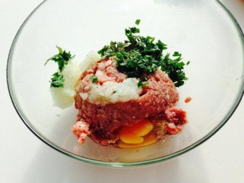 Суп с фрикадельками и томатным соком. 05 Суп с фрикадельками и томатным соком. 05