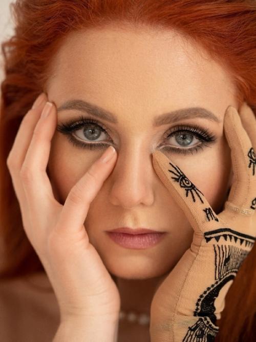 Экс - Татушка лена катина рассказала, что после шоу Звезды в Африке у нее начались панические атаки. 02